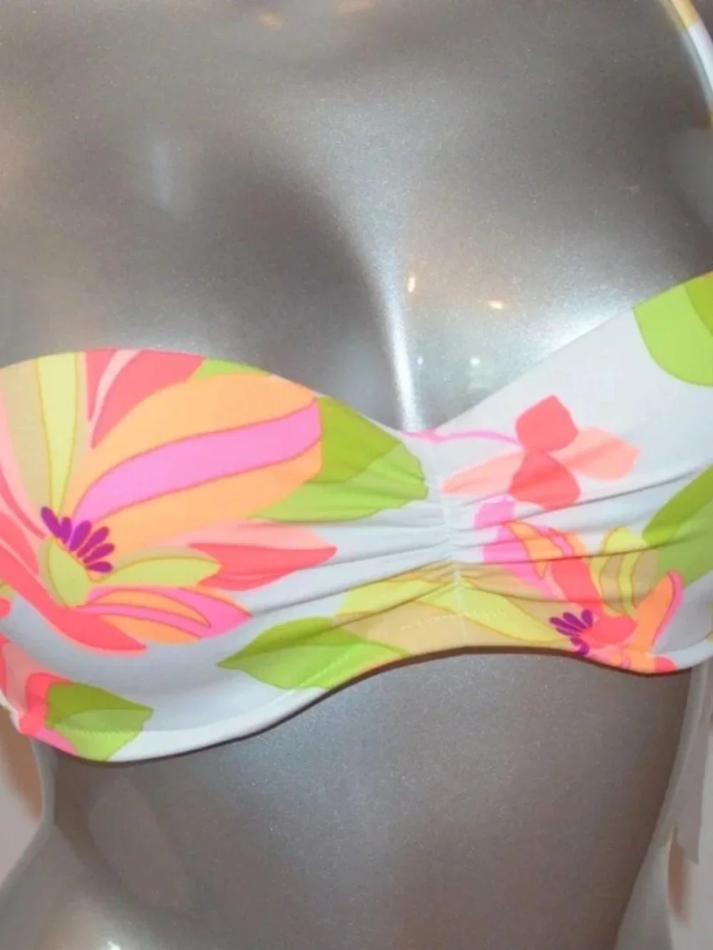 Brand New Victoria's Secret Bikini Set 34B Top/ Small Bottom